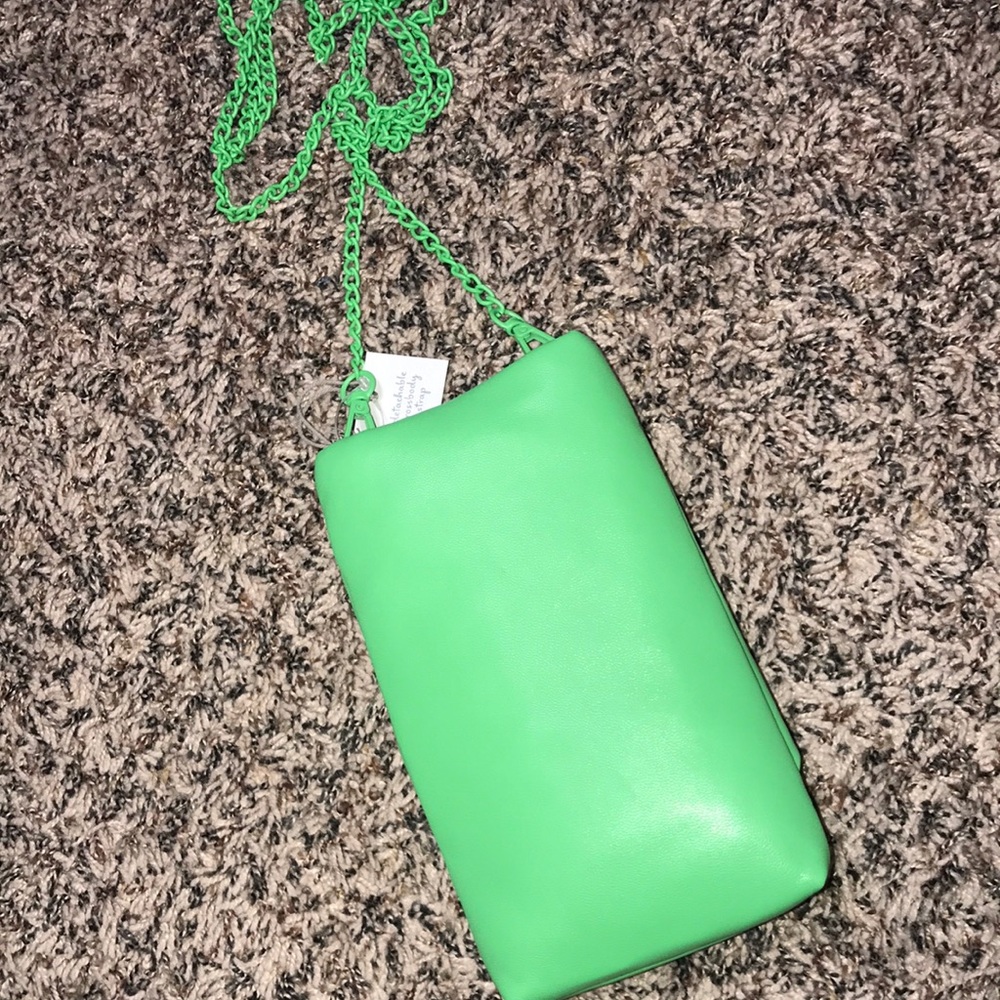 A New Day 🐠 Vibrant Green Crossbody Faux Leather Detachable Strap Bag | NWT - Picture 4 of 7